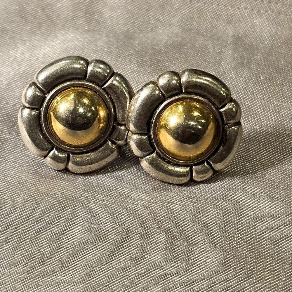 Vintage Mixed Metal Flower Earrings Silver Gold Tone Clip On Retro Floral